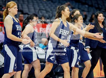 Thumbnail 3 in Rolling Hills Prep vs. Woodside Priory (CIF State D4 Final) photogallery.