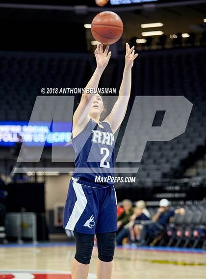 Thumbnail 1 in Rolling Hills Prep vs. Woodside Priory (CIF State D4 Final) photogallery.