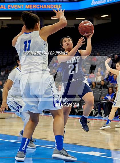 Thumbnail 2 in Rolling Hills Prep vs. Woodside Priory (CIF State D4 Final) photogallery.