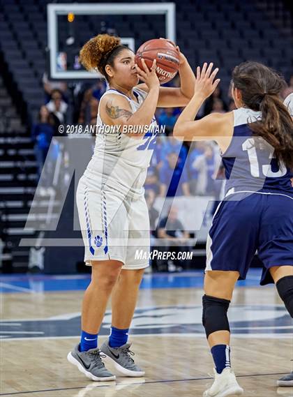 Thumbnail 3 in Rolling Hills Prep vs. Woodside Priory (CIF State D4 Final) photogallery.