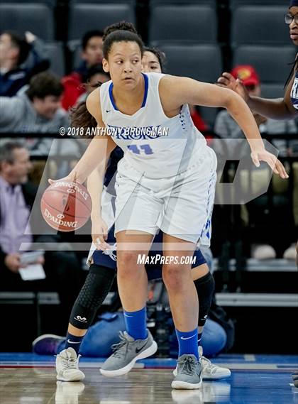 Thumbnail 2 in Rolling Hills Prep vs. Woodside Priory (CIF State D4 Final) photogallery.
