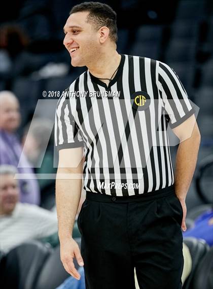 Thumbnail 2 in Rolling Hills Prep vs. Woodside Priory (CIF State D4 Final) photogallery.
