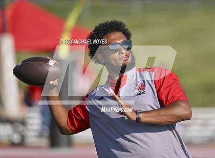 Thumbnail 3 in La Salle @ Colerain photogallery.