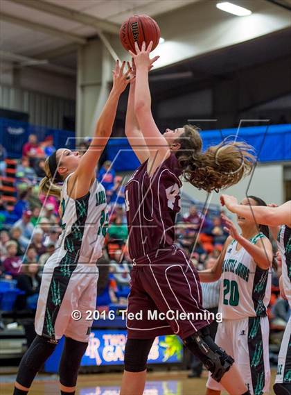 Thumbnail 3 in Danville vs Perryville photogallery.
