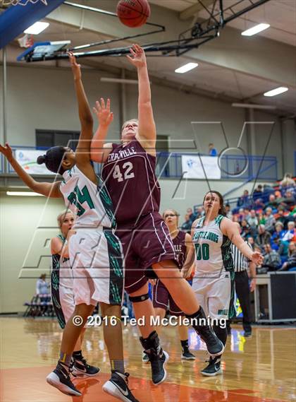 Thumbnail 3 in Danville vs Perryville photogallery.