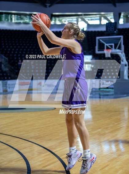 Thumbnail 1 in Woodinville @ Sumner (King Showcase) photogallery.