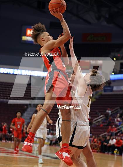 Thumbnail 1 in Aliquippa @ Lancaster Mennonite (PIAA 2A Championship) photogallery.