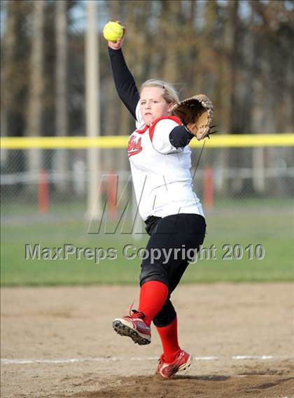 Thumbnail 3 in Snohomish @ Marysville-Pilchuck photogallery.