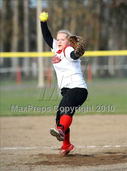 Thumbnail 3 in Snohomish @ Marysville-Pilchuck photogallery.