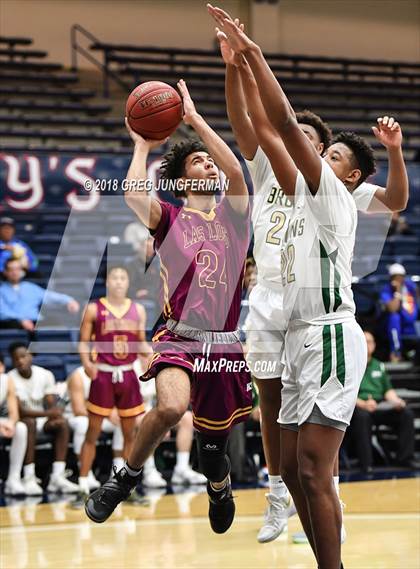 Thumbnail 3 in Las Lomas vs. St. Patrick-St. Vincent (MaxPreps MLK Classic) photogallery.