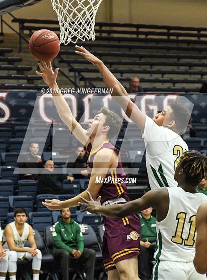 Thumbnail 1 in Las Lomas vs. St. Patrick-St. Vincent (MaxPreps MLK Classic) photogallery.