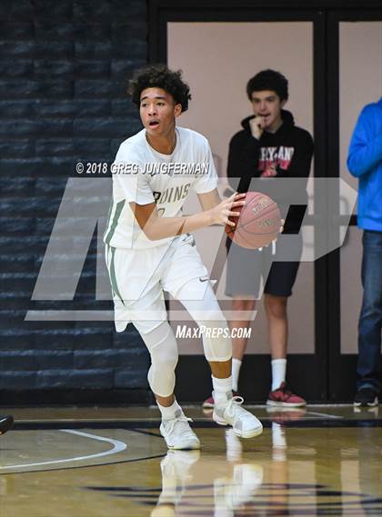 Thumbnail 3 in Las Lomas vs. St. Patrick-St. Vincent (MaxPreps MLK Classic) photogallery.