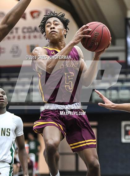 Thumbnail 1 in Las Lomas vs. St. Patrick-St. Vincent (MaxPreps MLK Classic) photogallery.