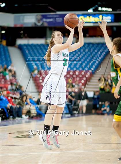 Thumbnail 1 in Pinewood vs. Miramonte (CIF NorCal Regional Open Division Final) photogallery.