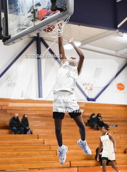 Thumbnail 2 in Mt Carmel vs Mission Bay (Mira Mesa Marauders JV Classic) photogallery.