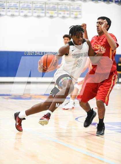 Thumbnail 1 in Mt Carmel vs Mission Bay (Mira Mesa Marauders JV Classic) photogallery.