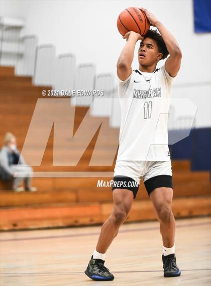 Thumbnail 3 in Mt Carmel vs Mission Bay (Mira Mesa Marauders JV Classic) photogallery.