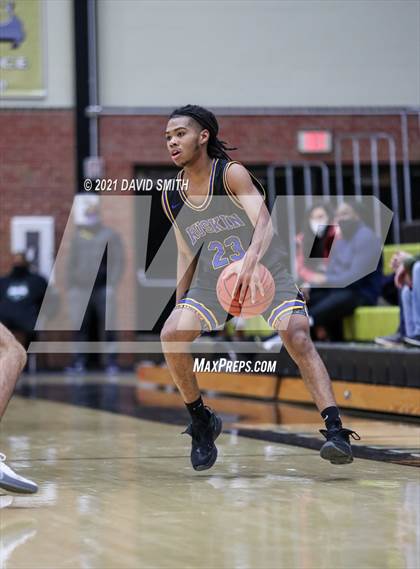 Thumbnail 2 in Lee's Summit West vs Ruskin (Summit Grill Shootout) photogallery.