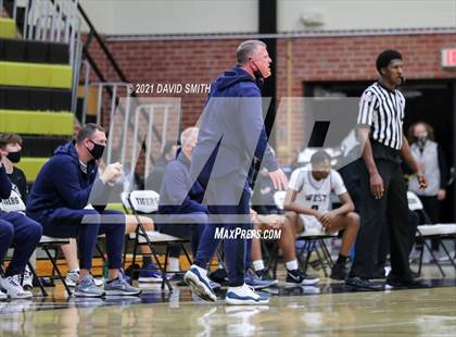 Thumbnail 2 in Lee's Summit West vs Ruskin (Summit Grill Shootout) photogallery.