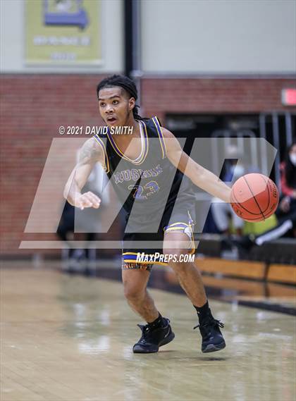 Thumbnail 1 in Lee's Summit West vs Ruskin (Summit Grill Shootout) photogallery.