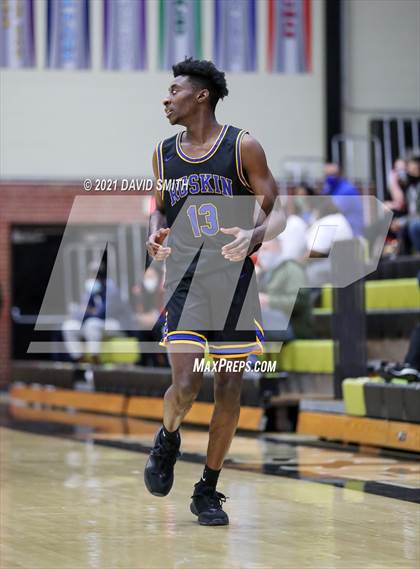 Thumbnail 2 in Lee's Summit West vs Ruskin (Summit Grill Shootout) photogallery.