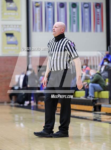 Thumbnail 1 in Lee's Summit West vs Ruskin (Summit Grill Shootout) photogallery.