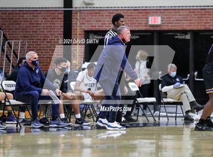 Thumbnail 3 in Lee's Summit West vs Ruskin (Summit Grill Shootout) photogallery.