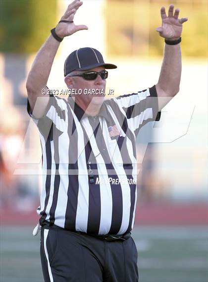 Thumbnail 3 in Antioch vs Pittsburg photogallery.