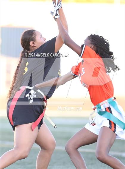 Thumbnail 2 in Antioch vs Pittsburg photogallery.