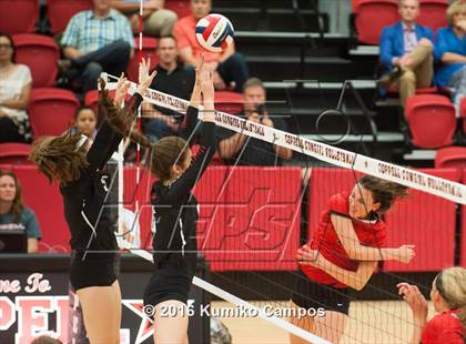 Thumbnail 3 in Lake Highlands @ Coppell photogallery.