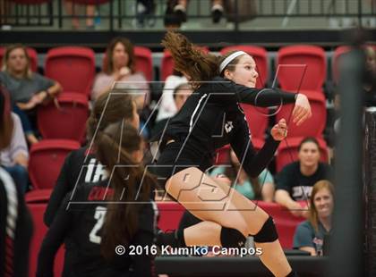 Thumbnail 3 in Lake Highlands @ Coppell photogallery.