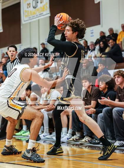 Thumbnail 2 in Golden Valley @ Crespi photogallery.