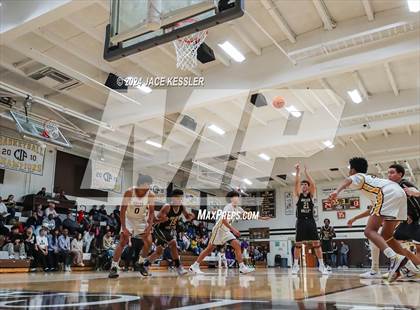 Thumbnail 1 in Golden Valley @ Crespi photogallery.