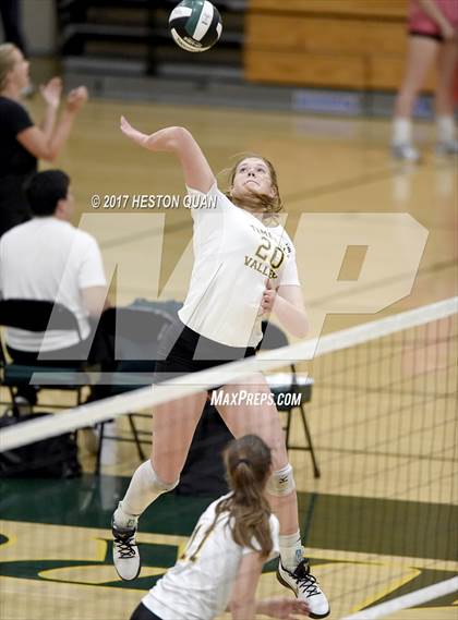 Thumbnail 3 in Los Alamitos vs. Temecula Valley (Dave Mohs Tournament) photogallery.