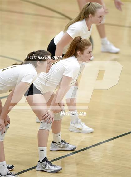 Thumbnail 2 in Los Alamitos vs. Temecula Valley (Dave Mohs Tournament) photogallery.
