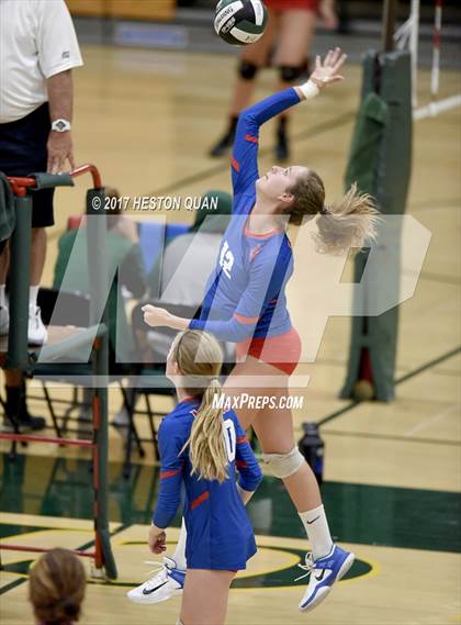 Thumbnail 2 in Los Alamitos vs. Temecula Valley (Dave Mohs Tournament) photogallery.