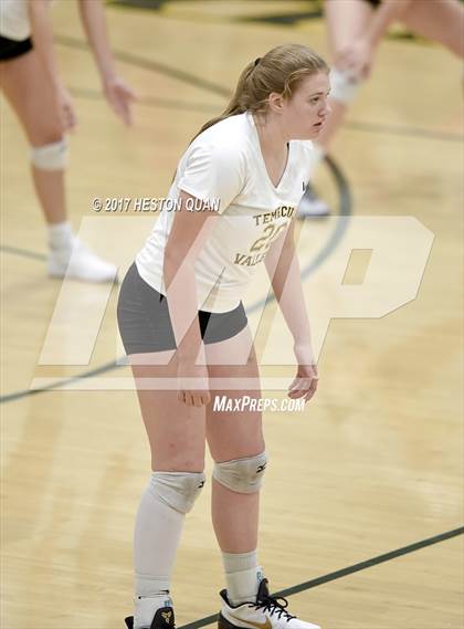 Thumbnail 3 in Los Alamitos vs. Temecula Valley (Dave Mohs Tournament) photogallery.
