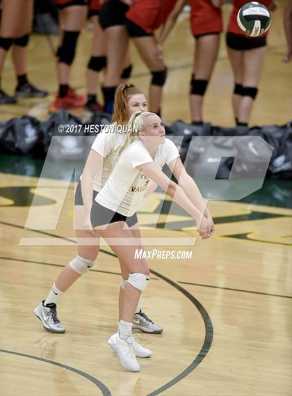 Thumbnail 1 in Los Alamitos vs. Temecula Valley (Dave Mohs Tournament) photogallery.