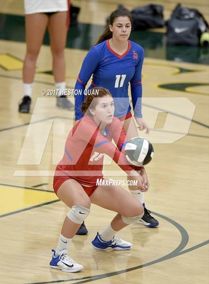 Thumbnail 1 in Los Alamitos vs. Temecula Valley (Dave Mohs Tournament) photogallery.