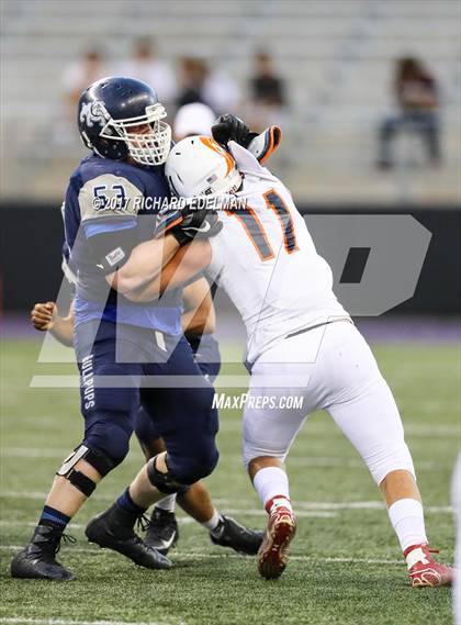 Thumbnail 2 in Eastside Catholic vs Gonzaga Prep (Emerald City Kickoff Classic) photogallery.