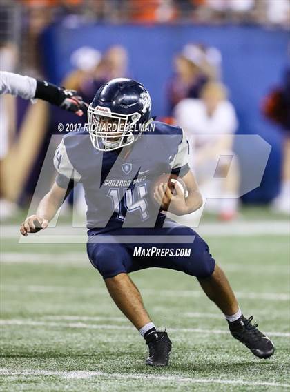 Thumbnail 3 in Eastside Catholic vs Gonzaga Prep (Emerald City Kickoff Classic) photogallery.
