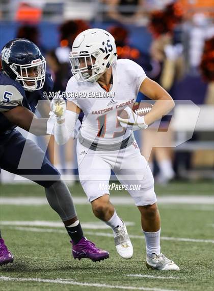 Thumbnail 2 in Eastside Catholic vs Gonzaga Prep (Emerald City Kickoff Classic) photogallery.