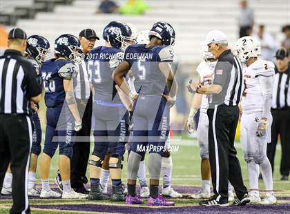 Thumbnail 1 in Eastside Catholic vs Gonzaga Prep (Emerald City Kickoff Classic) photogallery.