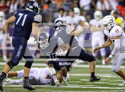Thumbnail 3 in Eastside Catholic vs Gonzaga Prep (Emerald City Kickoff Classic) photogallery.