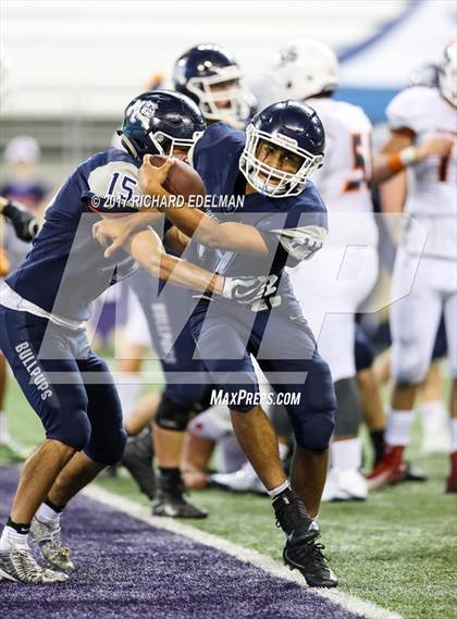 Thumbnail 3 in Eastside Catholic vs Gonzaga Prep (Emerald City Kickoff Classic) photogallery.