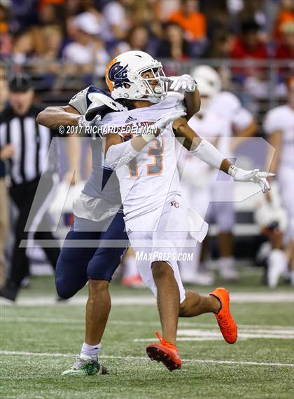 Thumbnail 3 in Eastside Catholic vs Gonzaga Prep (Emerald City Kickoff Classic) photogallery.