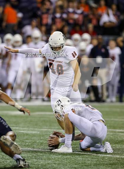 Thumbnail 2 in Eastside Catholic vs Gonzaga Prep (Emerald City Kickoff Classic) photogallery.