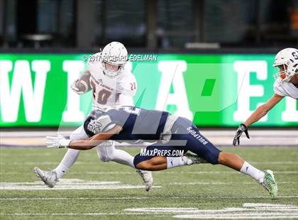 Thumbnail 3 in Eastside Catholic vs Gonzaga Prep (Emerald City Kickoff Classic) photogallery.