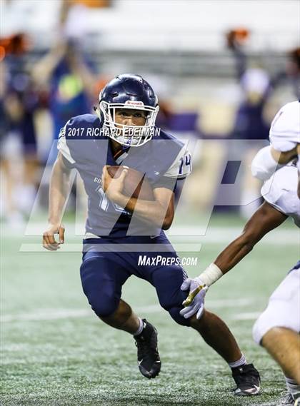 Thumbnail 3 in Eastside Catholic vs Gonzaga Prep (Emerald City Kickoff Classic) photogallery.
