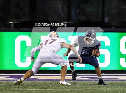 Thumbnail 1 in Eastside Catholic vs Gonzaga Prep (Emerald City Kickoff Classic) photogallery.